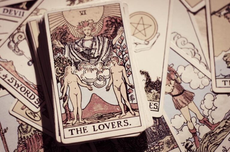 Which tarot cards predict the best and worst outcome for your love life?